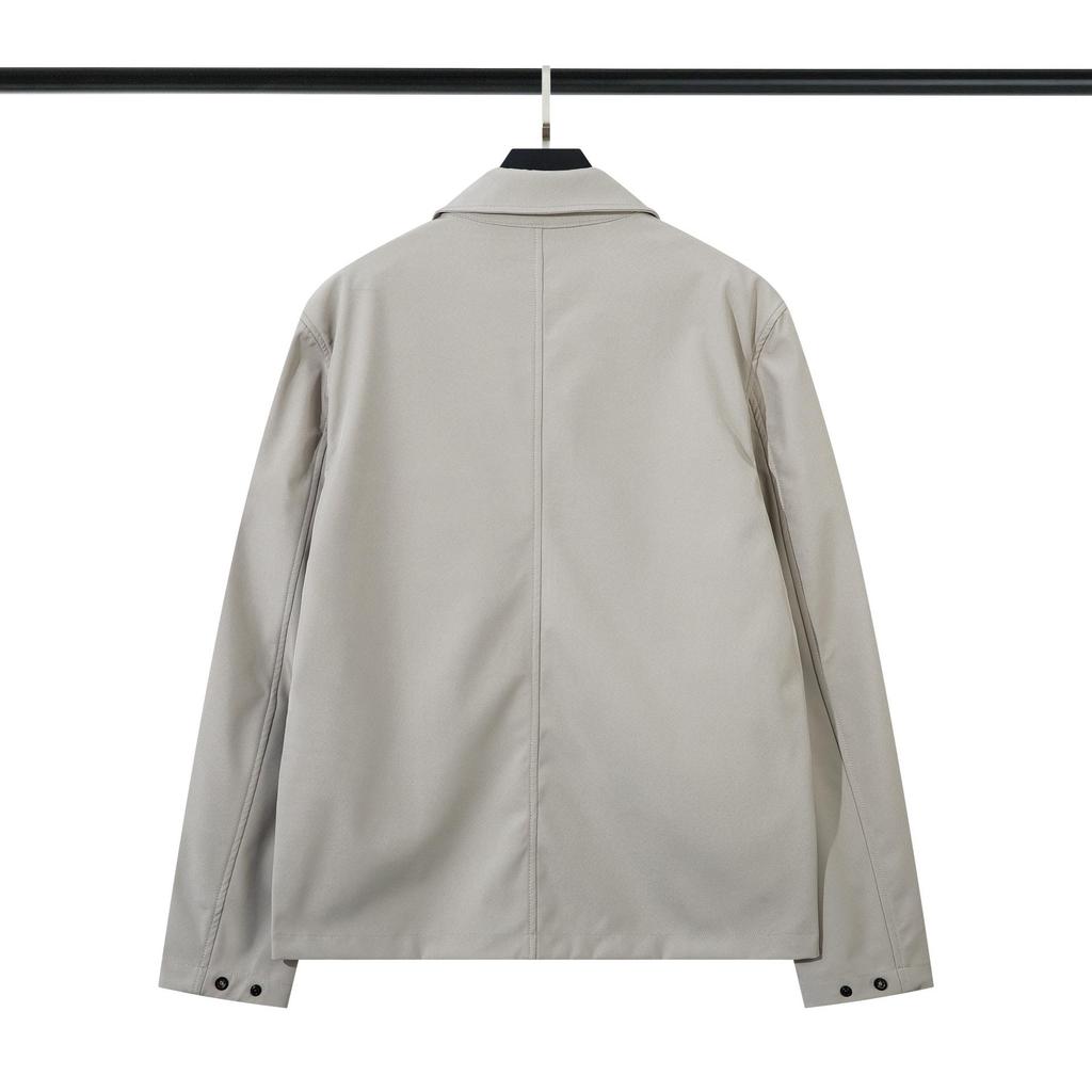 Jednokolorowa wiatrówka w stylu koszuli z miękkiej tkaniny