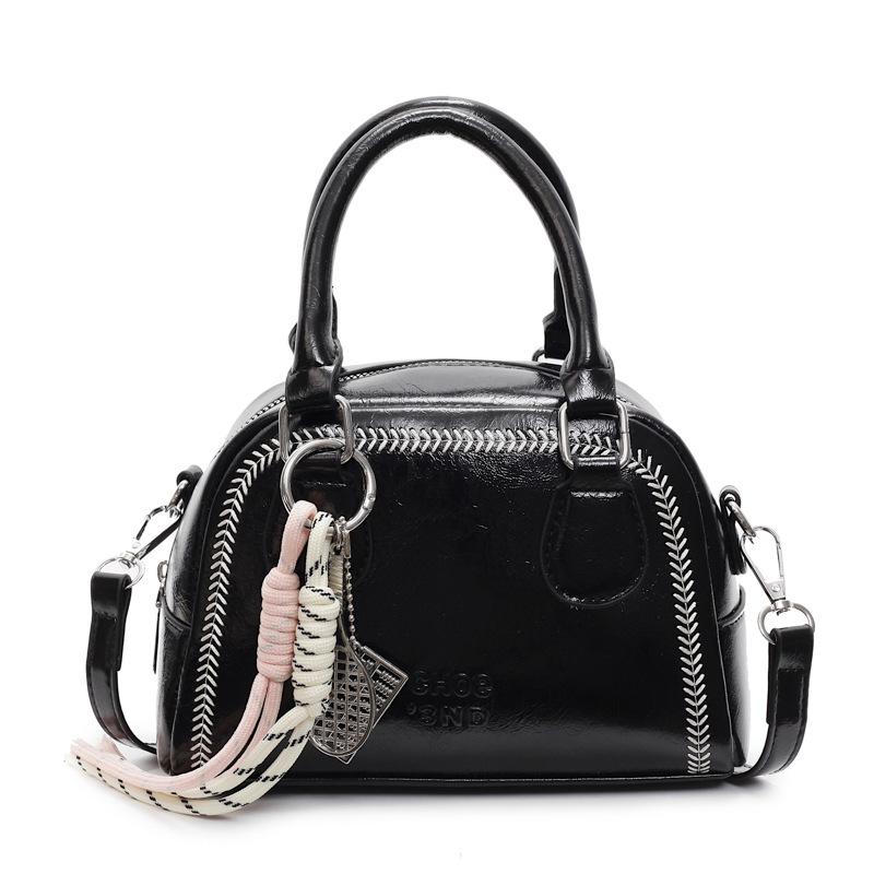 Premium sense niche bag women's autumn and winter versatile 2025 new messenger bag fashionable retro portable work small bag