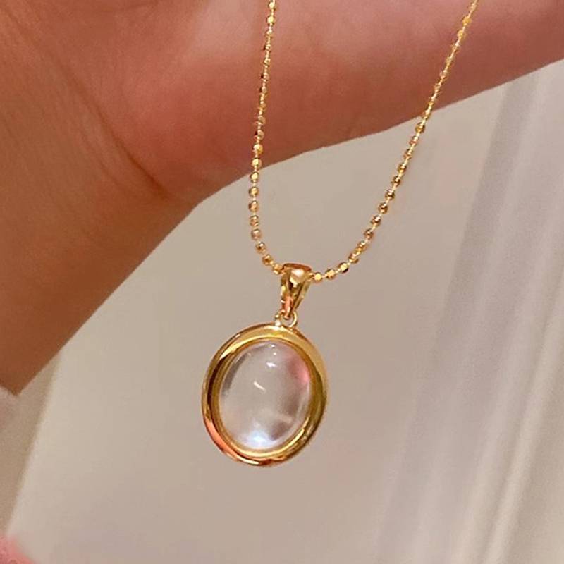 Huitan Fresh Imitation Moonstone Pendant Necklace for Women Gold Color Luxury Wedding Engagement Trendy Accessories Jewelry GiftGood product