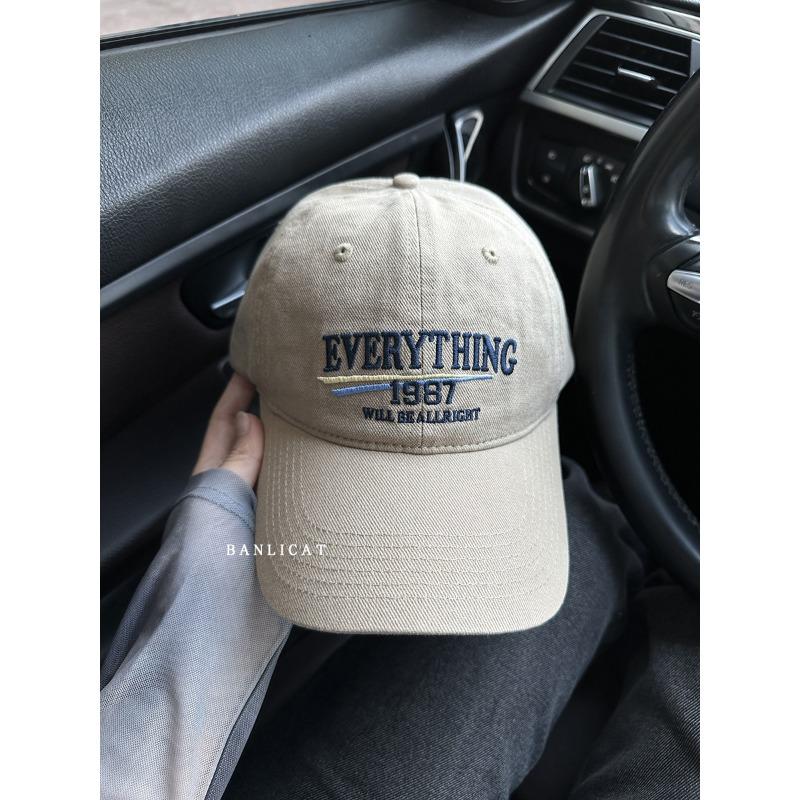 New American Retro Washing Cotton Embroidered Baseball Hat for Men and Women with Wide Brim Showing Faces with Small Duckling Hat