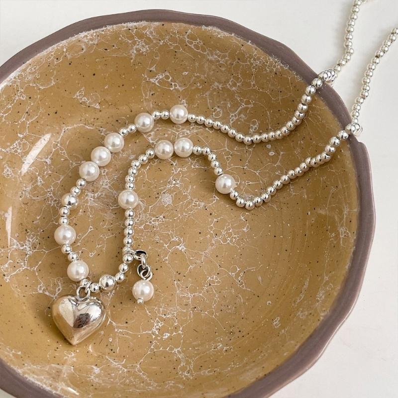 Elegant Big White Imitation Pearl Bead Necklace for Women Heart Shape Clavicle Chain Sweet Wedding Party Jewelry