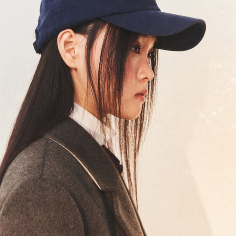 

kuho plus Lettering Ball Cap Navy (KE3X8BM01R) Navy