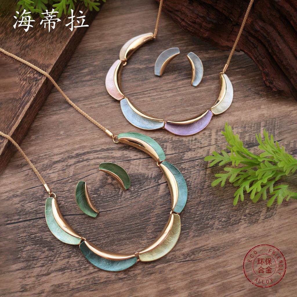 New enamel color crescent stud earrings necklace set, women's simple and high-end crescent moon necklace set