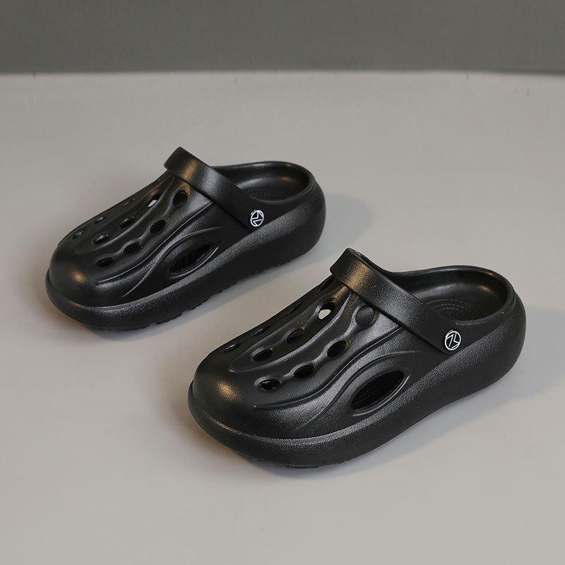 LR Hausschuhe neue Sommer Lochschuhe tragen dicke Sohle weiche Sohle Mori Erhöhung Hausschuhe