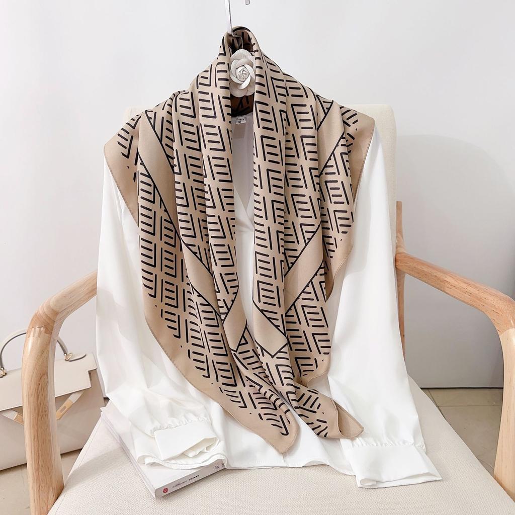 90CM Cztery pory roku kwadratowy duży kwadratowy szalik luksusowa dekoracyjna koszula profesjonalna chusta na głowę opaska do włosów chusta na głowę z filtrem przeciwsłonecznym