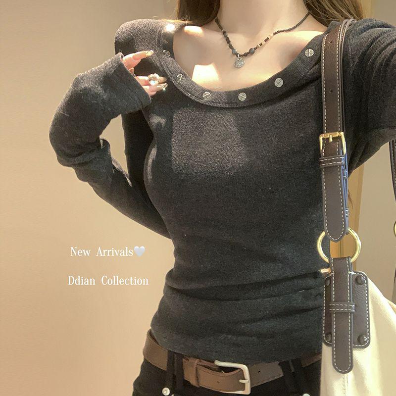 Korean Style Slim Fit Round Neck Rivet Long Sleeve Top for Women - Spring Solid Color