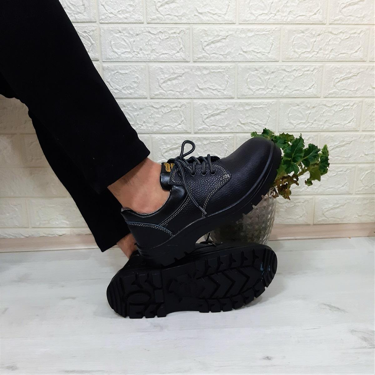 

Захисне робоче взуття Newkamp Black Steel Toe з натуральної шкіри 39 чорний