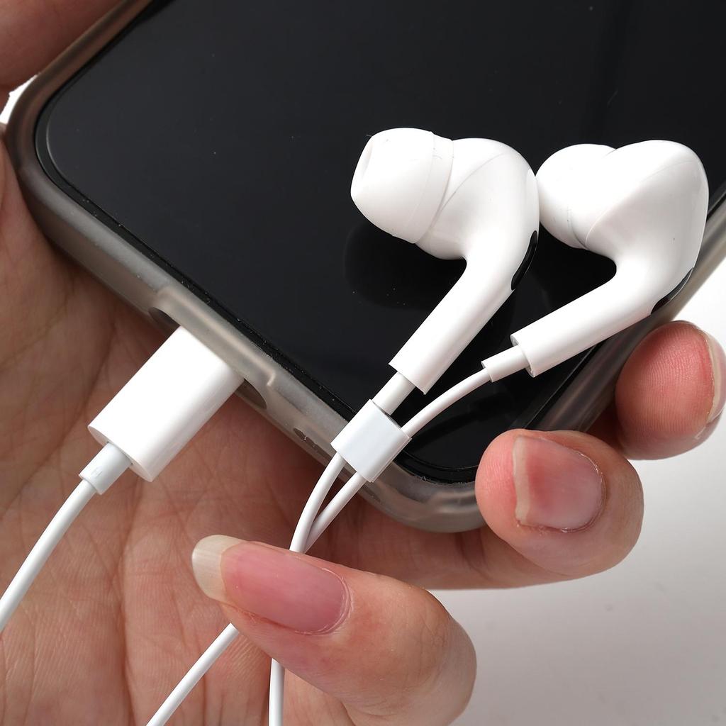 1.2m USB Type C in-Ear Headphones Wired Earphone for IPhone 17 16 15 Samsung HiFi Stereo Earbuds with Microphone&Volume Control