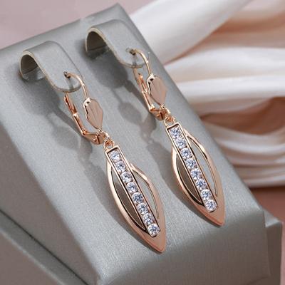 1 par de delicados pendientes colgantes de color dorado para mujer, joyería de moda moderna con circonitas brillantes, regalos para fiestas del día de San Valentín