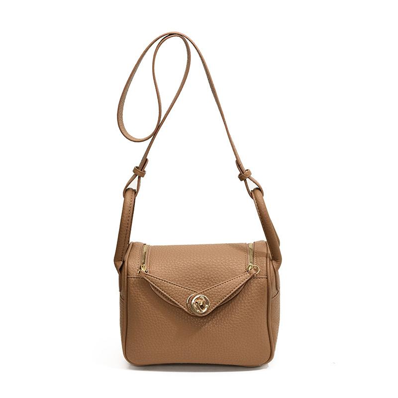 Bucket bag New fashion shoulder bag Handbag Large capacity underarm bag