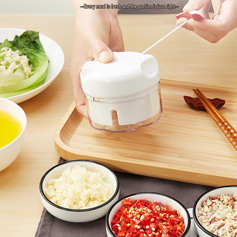 Compact Garlic Masher & Vegetable Chopper - Multi-Functional Kitchen Tool