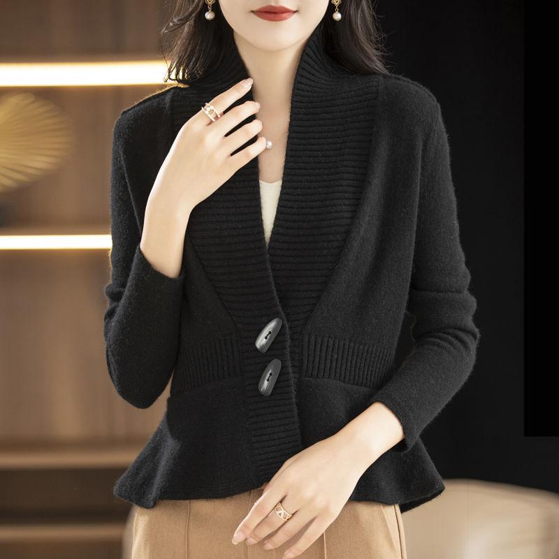 

Кардиган женский короткий весенний с отворотом V-образный вырез верхний свитер зарубежный стиль вязаная куртка S чёрный