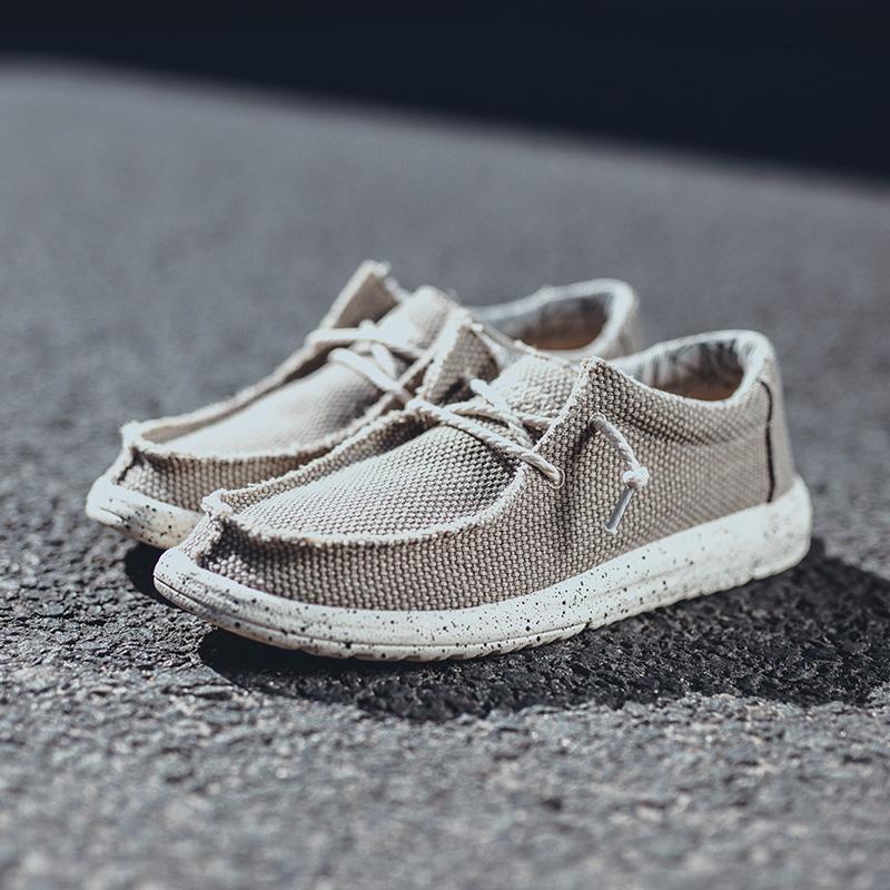 

Новая мужская летняя джинсовая спортивная парусиновая обувь 2025 года, дышащие мокасины, комплект с вулканизированной обувью, мужские кроссовки большого размера 48 абрикосовый