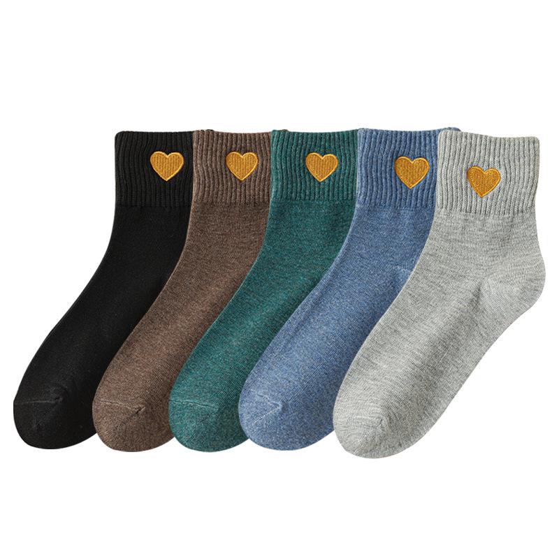 Women's Heart Embroidery Mid-Calf Cotton Socks – Solid Color, Sweat-Absorbing, Odor-Resistant, Ideal for Spring & Summer.