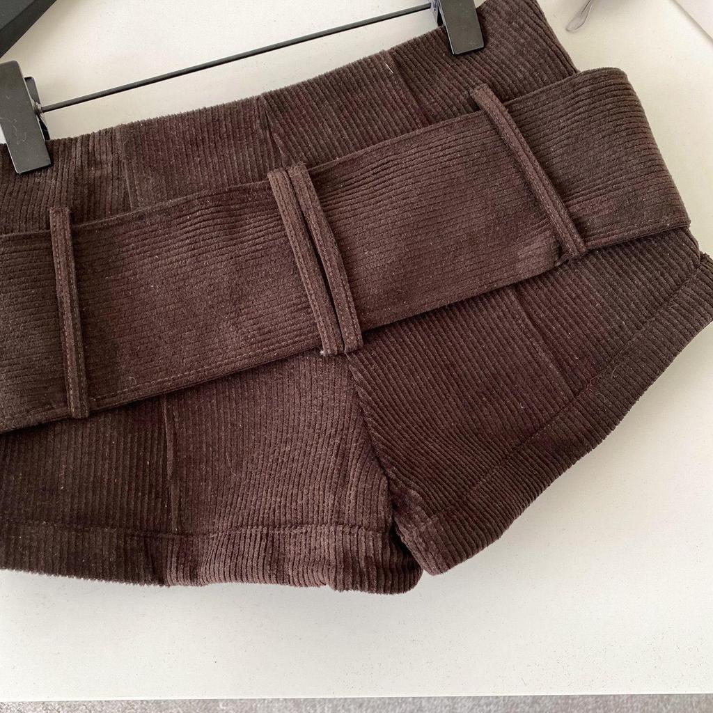 American Retro Low-Waist Corduroy Belted Shorts for Women - Autumn/Winter Fashion