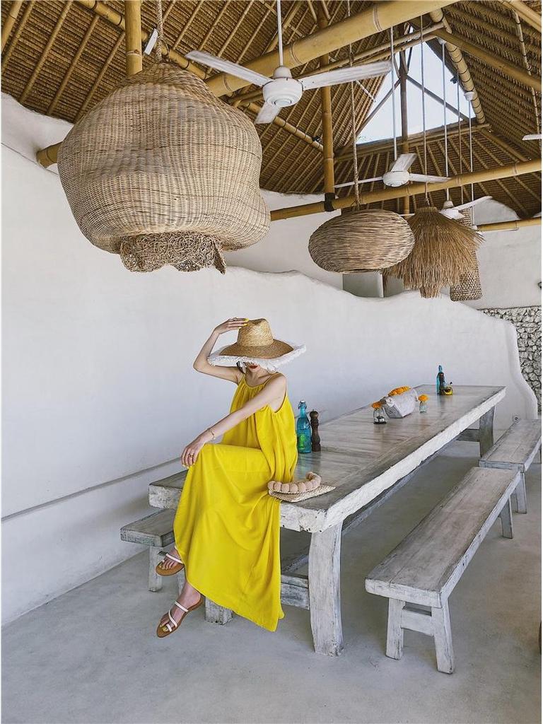 Summer Seaside Backless Spaghetti Strap Dress - Women's Gentle Yellow A-Line Long Skirt