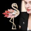 Broches Flamingo Pássaro de Cristal Branco Rosa da Moda para Mulheres Animal Incrustado Strass Metal Brooch Pins Joias de Festa Presentes