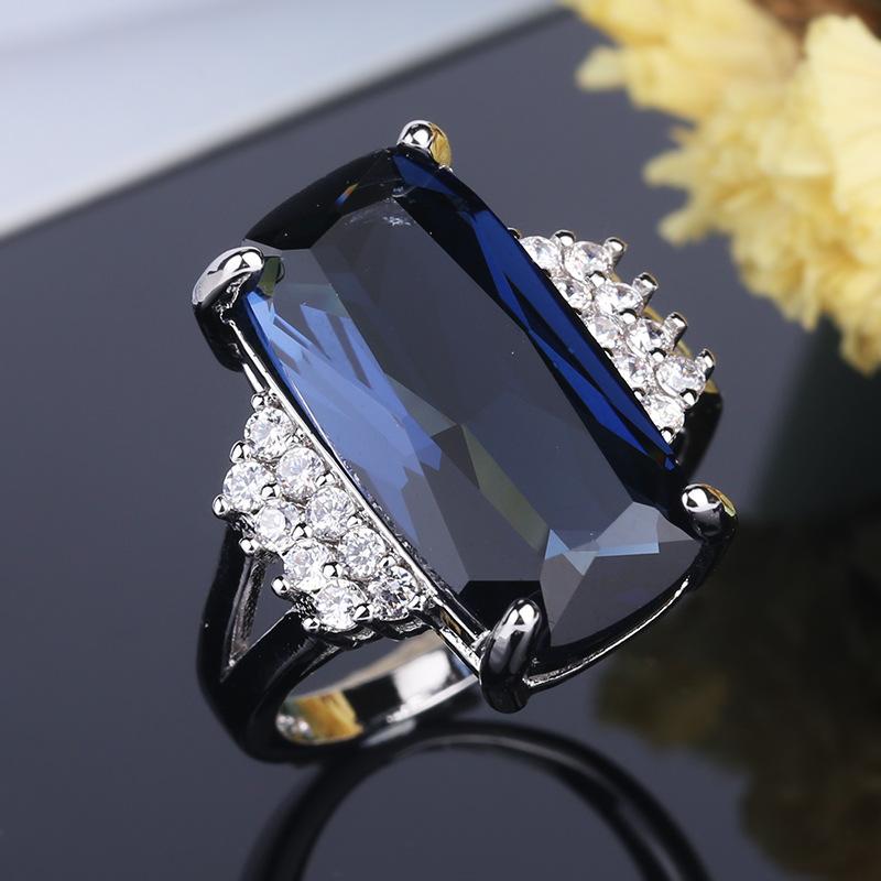 Fashion Jewelry Princess Jewelry Square Diamond Crystal Blue Zircon Ring Woman