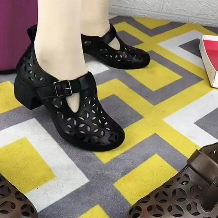 Hollow Hole Shoes Thick-heeled Middle-aged and Elderly Comfortable Retro Roman Sandals Soft-soled Mother Shoes