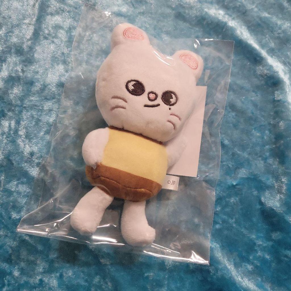 [USED] Stray Kids SKZOO Hyunjin Bag Charm