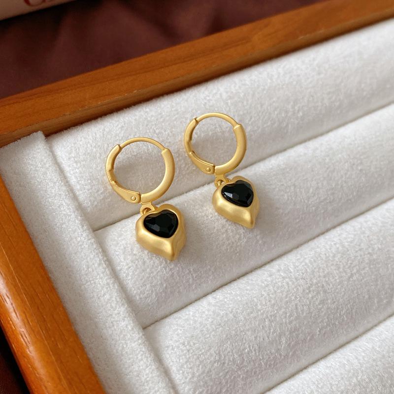 Dripping Metal Wind Love Ear Buckle Earrings Fashion French Temperament Geometric Earrings