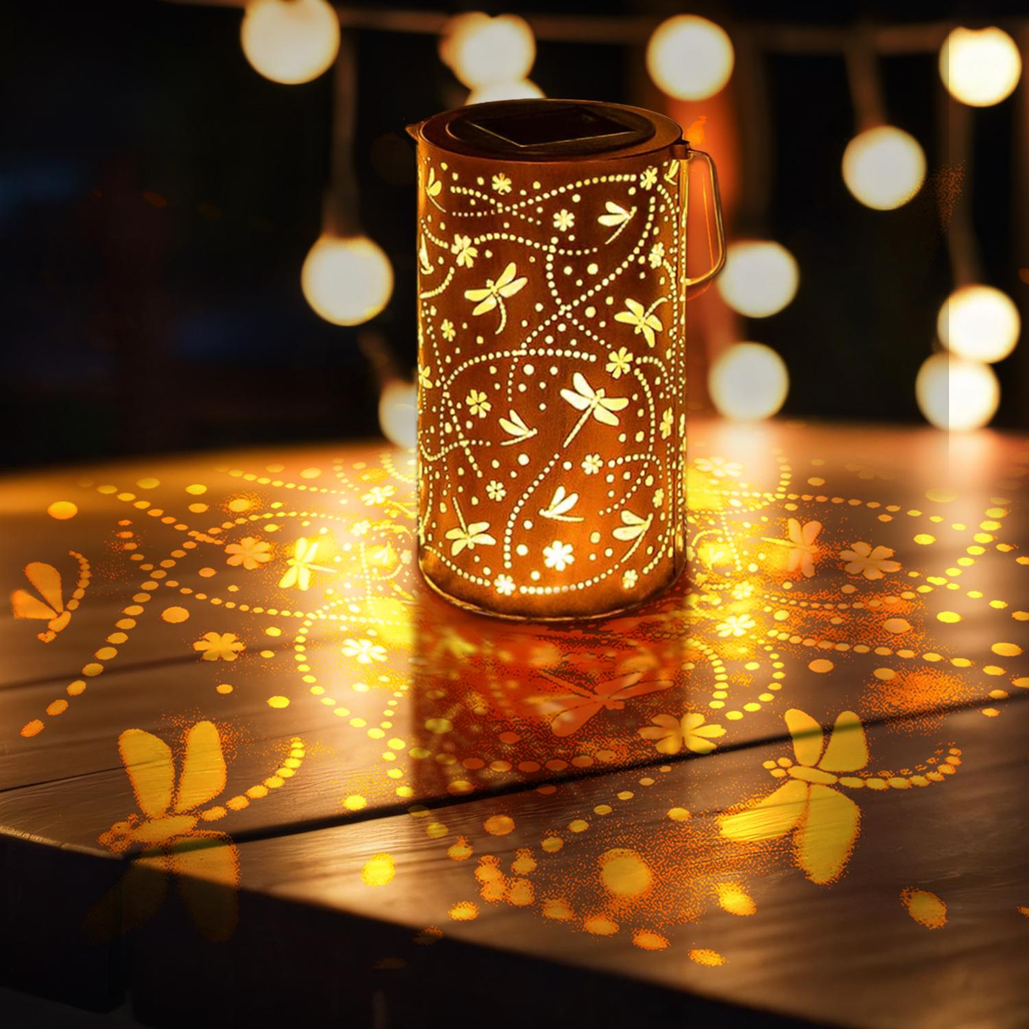 

1Pc Outdoor Solar Metal Cutout Dragonfly Shape Table Lamp Chandelier Romantic Atmosphere Garden Decorative Lights 0-5W світло-жовтого кольору