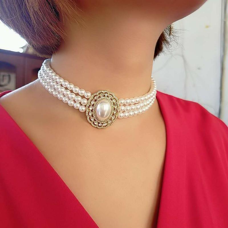 Korean Retro Pearl Diamond Fringed Neck Chain Internet Celebrity Temperament Design Sense Flower Bow Collarbone Chain Necklace Female