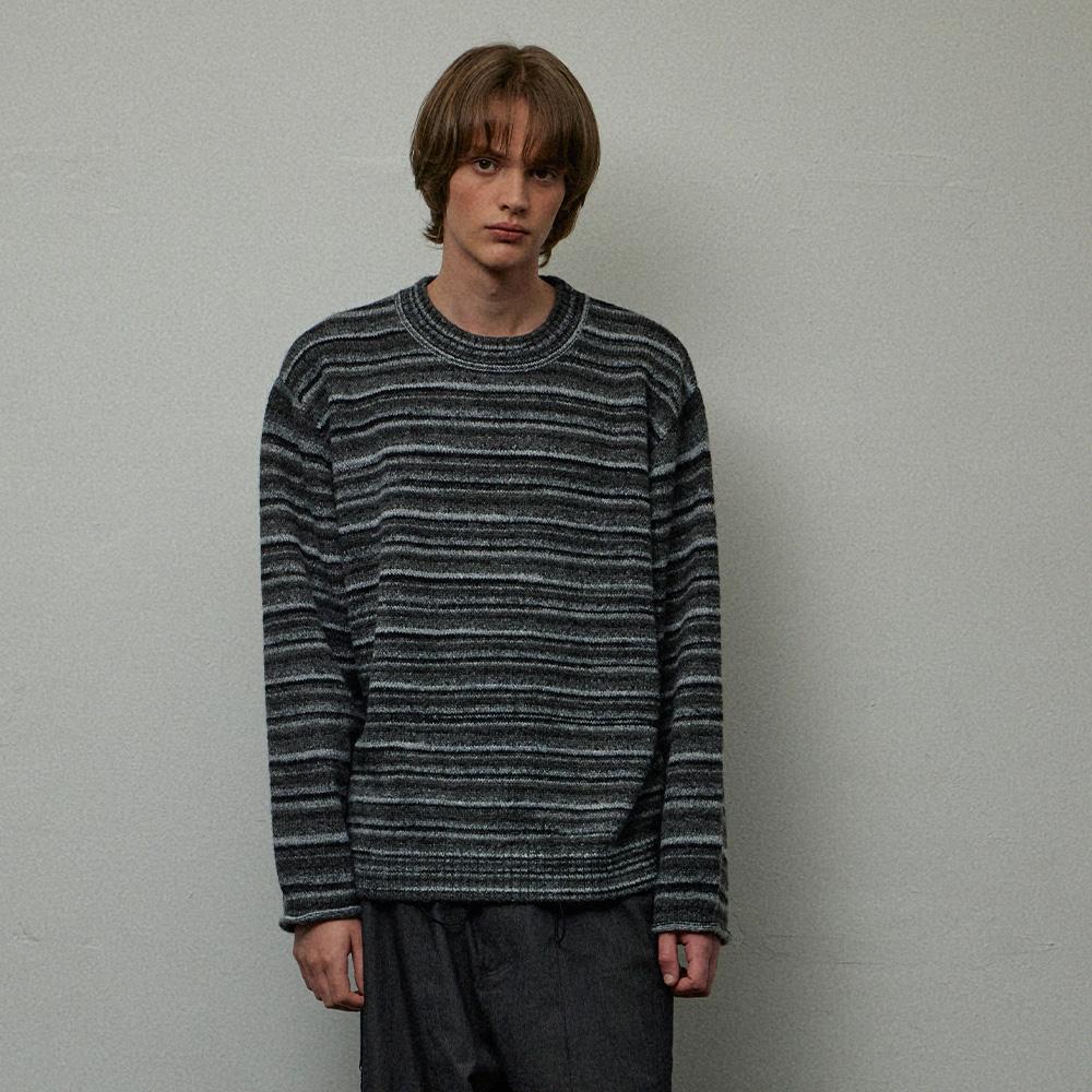 LEARVE Gradient Stacks Maxi Crewneck Knit Charcoal