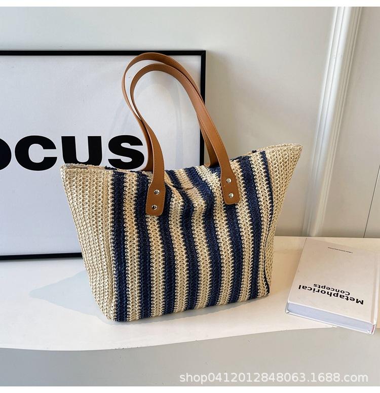 Large capacity straw bag women's 204 summer new fashion woven shoulder tote bag versatile portable beach bag
