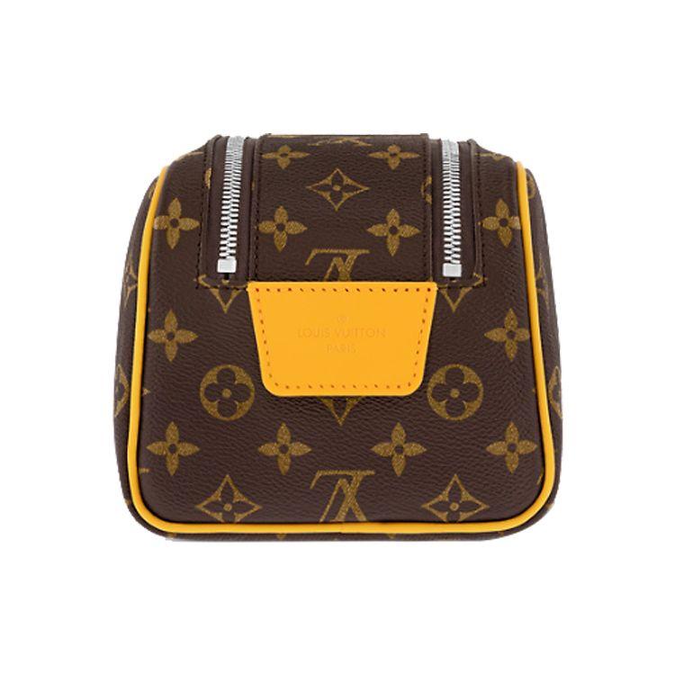 Louis Vuitton Necessaire em Lona Monograma com Acabamento em Couro Bolsa de Higiene Masculina Marrom Amarelo Fosco M46764