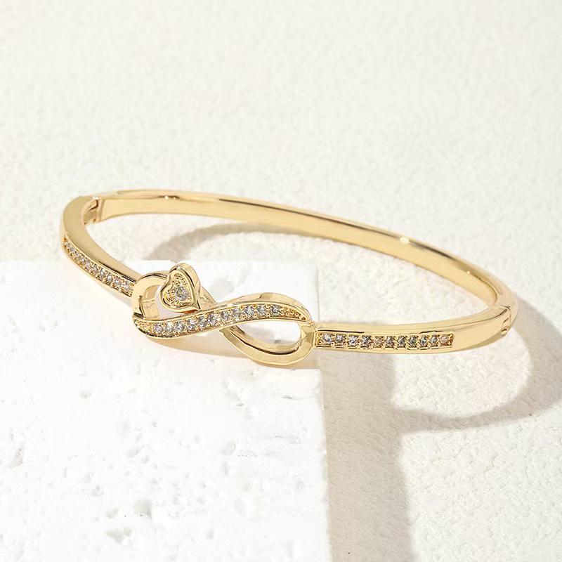 Damska Europejska i Amerykańska Bransoletka z Cyrkoniami: Wysokiej klasy, Wszechstronny, Serce w kształcie ósemki