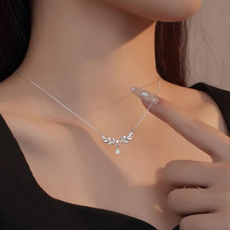 Wheat Ear Necklace Women'S Light Luxury Cold Wind Collarbone Chain Diamond-Encrusted Jewelry Premium Durable Quality