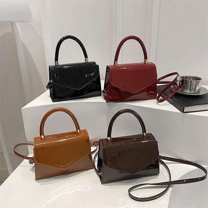 Retro Mode Crossbody Schoudertas met Grote Capaciteit en Een Klein Vierkant Vak