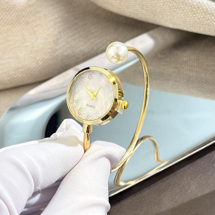 Lazy Super Convenient Bracelet Pearl French Romantic Watch Three-dimensional Glass Sparkling Diamond Jewelry Watch