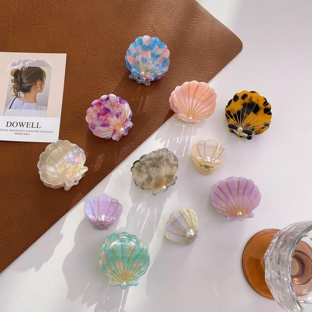 Versatile Acetate Hair Claw Clip With Elegant Shell Design And Pearls For Trendy Hairstyles