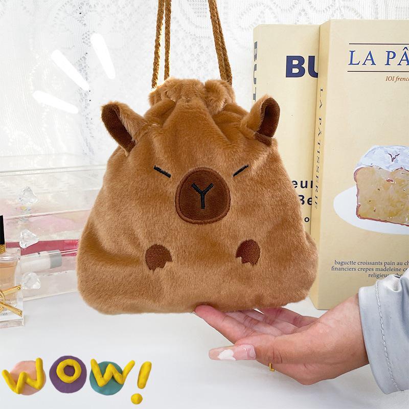 Niedlicher Capybara Plüsch Beutel mit Kordelzug und Griff - Große Kapazität Wasserschwein Schreibwaren Aufbewahrungsbeutel.