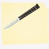 Samolepka na auto 10 stylů Butterfly Knife Osobní nálepka na auto Legrační 3D DIY škrábací obtisk 13 cm X 13 cm