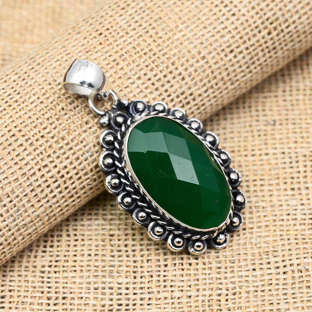 Astonishing Green Onyx Gemstone Handmade 925 Solid Sterling Silver Jewelry Pendant For Women