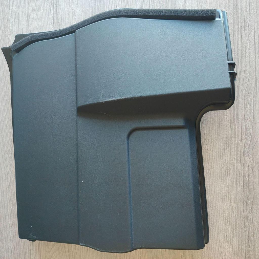 LR018527 Battery Box Top Cover for Land Rover