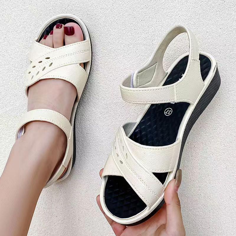 

Женские сандалии, летние новые стильные женские сандалии на резиновой липучке на плоской мягкой подошве 40