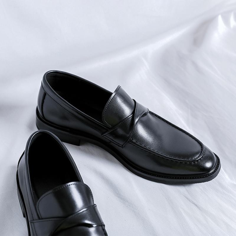 Men Casual Leather Shoes Classic Elegantes Mens Loafers Moccasins Breathable Slip on Flats Versatile Business Male Driving Shoes