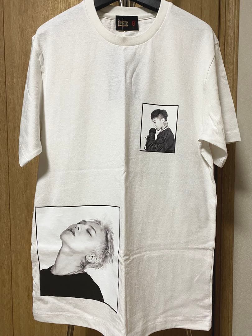 

[Б/У] Футболка G-DRAGON × 8seconds