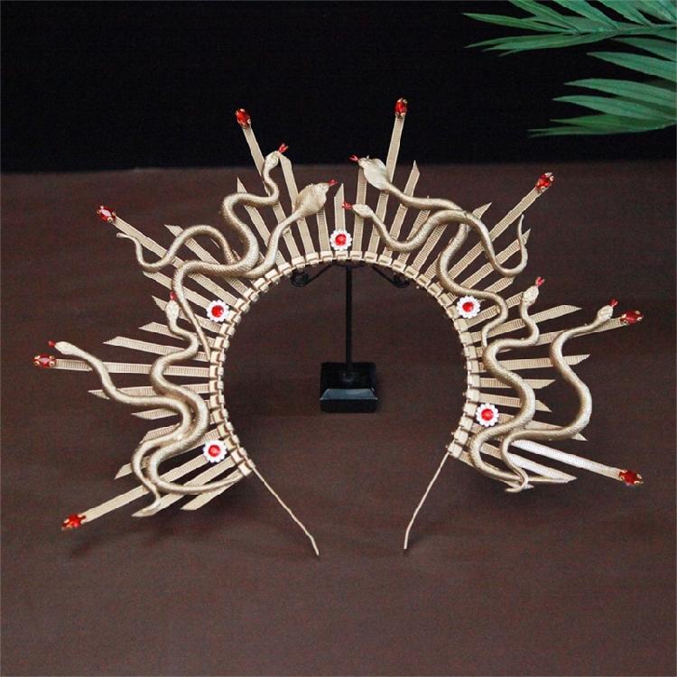 Fashionable Snake Crown Headpiece Women Mythical Headwear Suitable for Halloween Themed Party and Creating a Unique Look