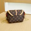 A Small Square Tofu Bag for Summer Women, A Single-shoulder Crossbody Retro Checkered Light Luxury Fashion Bag