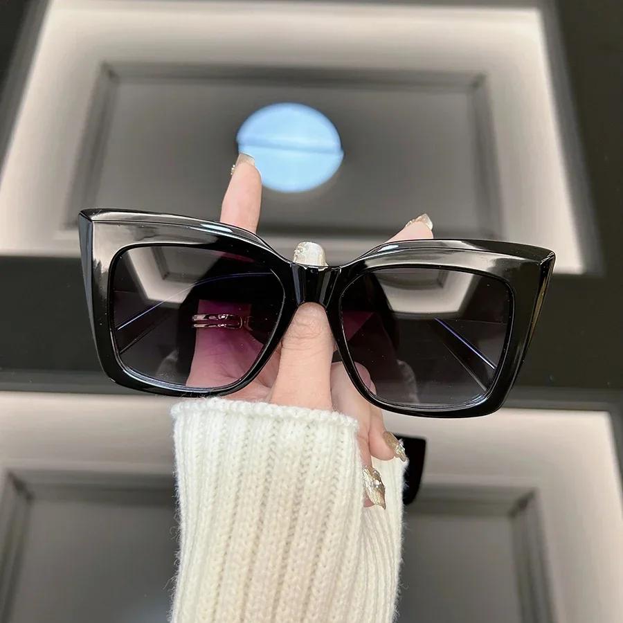 Stylish Square Sunglasses Women Men Classic Retro Fashion Glasses Casual  Female Male