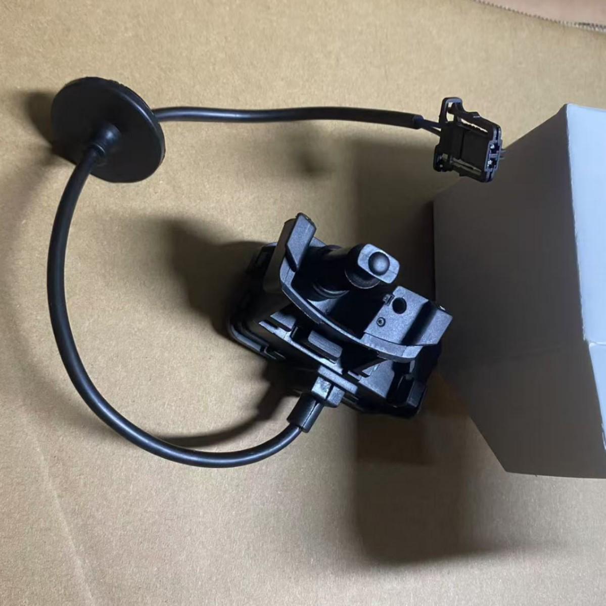 

Fuel Tank Lock Actuator Motor for Skoda VW 56D810773C 5C6810773