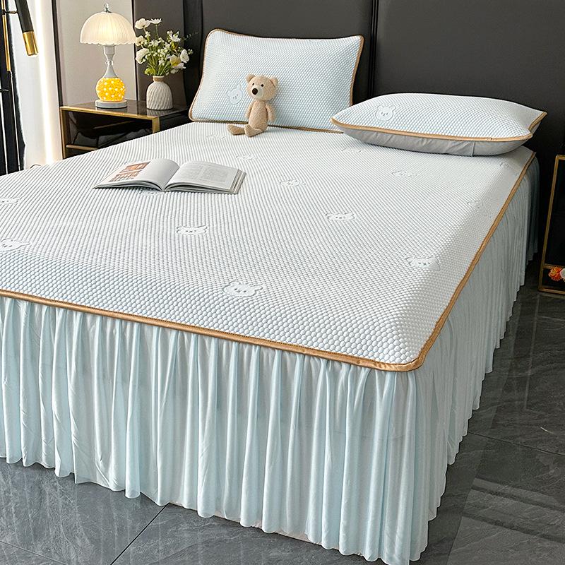Ice Bean Mat Cool Bedspread Set - Fitted Sheet Style for Dorms, Air-conditioned Rooms, Ice Silk Feel.