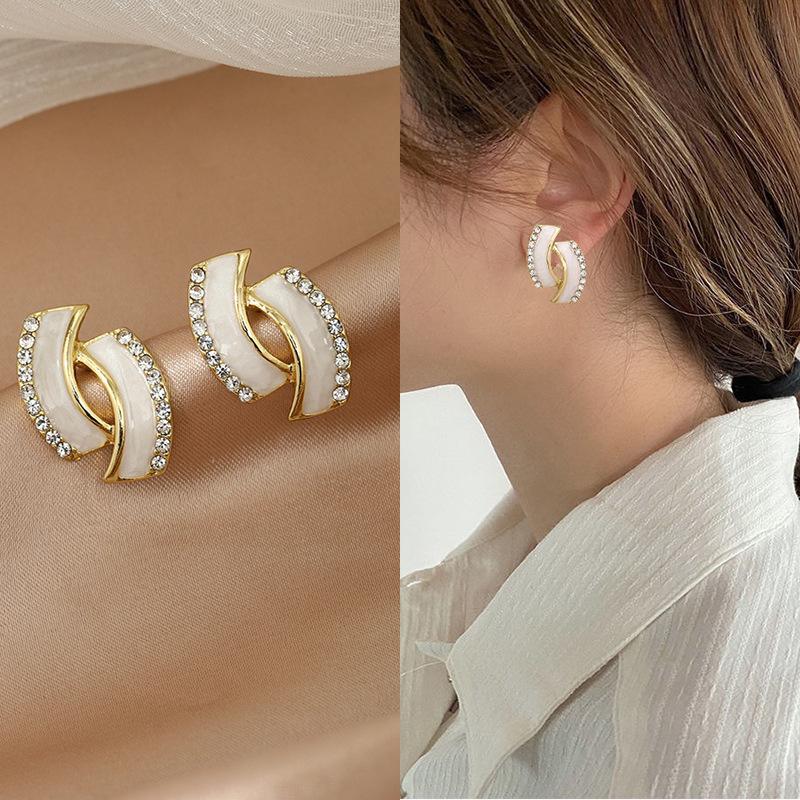 Luxury Annular Earrings For Women Vintage Classic Shiny Earrings Girls Party Wedding Jewelry Gifts