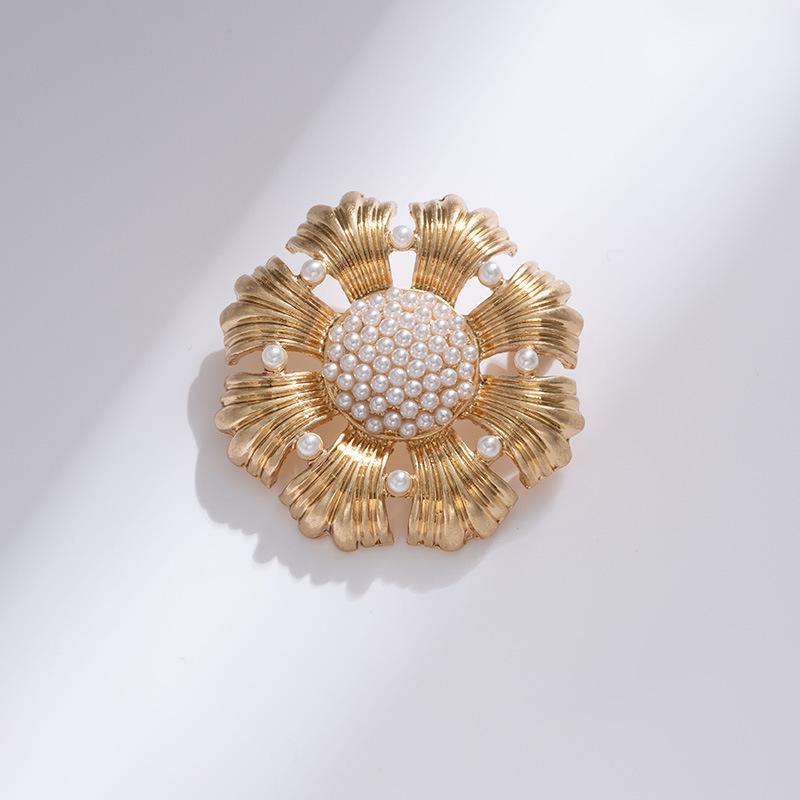 Senior Brooches Flower Leaf Brooch Pins for Women Suit Pendant  Fashion Brooches Jewelry