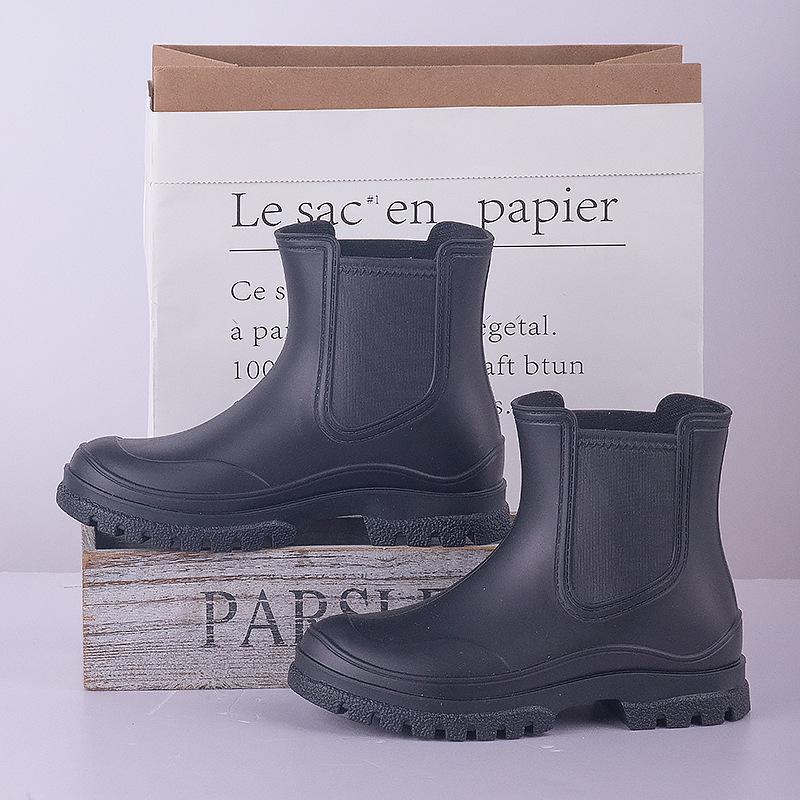 

Новая модная короткая дождевая обувь женская уличная дождевая обувь модного однотонного цвета водная обувь взрослые галоши дождевые сапоги 36 чёрный